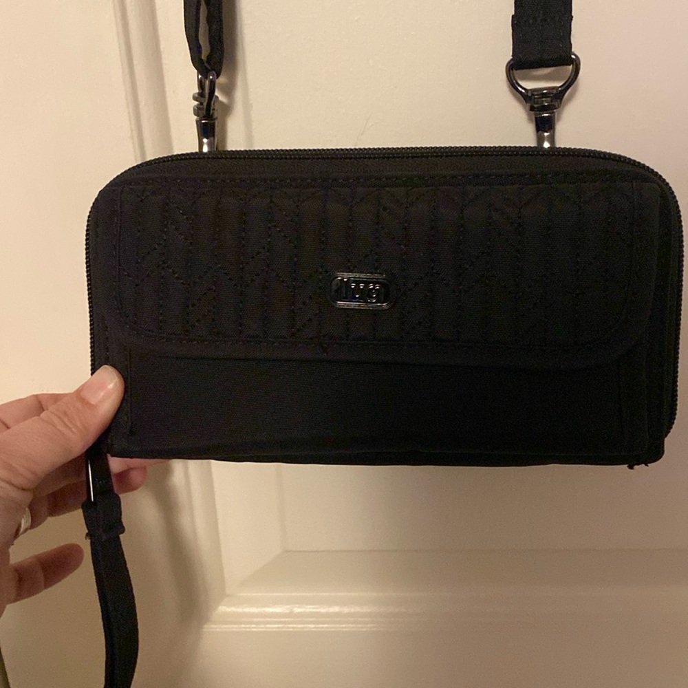 lug wallet with optional adjustable cross body strap